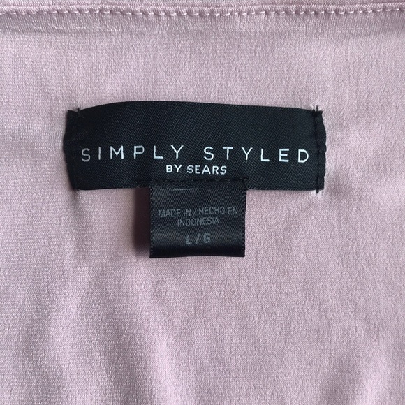 Pink top - Picture 3 of 5